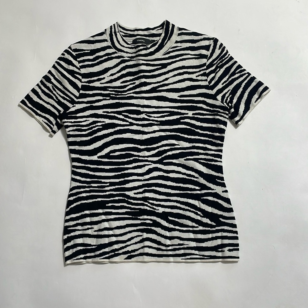 THEORY “Bering Zebra Print Tee” - Picture 2 of 7